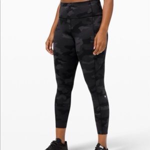 Fast and Free Lululemon Leggings 25”